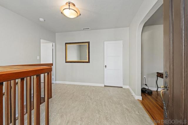 4744 Resmar Rd, La Mesa CA: https://media.crmls.org/mediaz/b955d76a-c4dd-46ab-bc8d-737e23c9c9ab.jpg