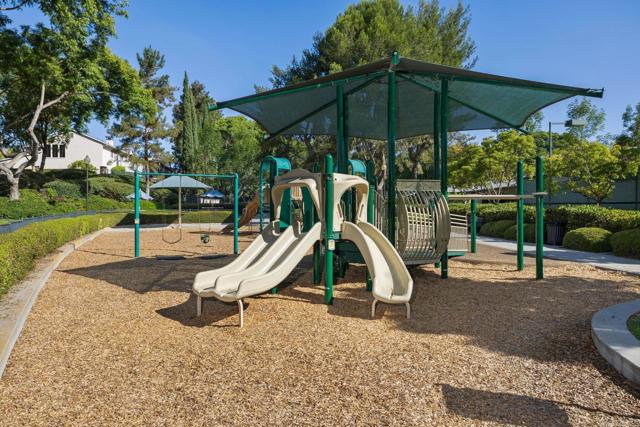 Detail Gallery Image 30 of 34 For 9753 W Canyon #4,  San Diego,  CA 92123 - 3 Beds | 2/1 Baths
