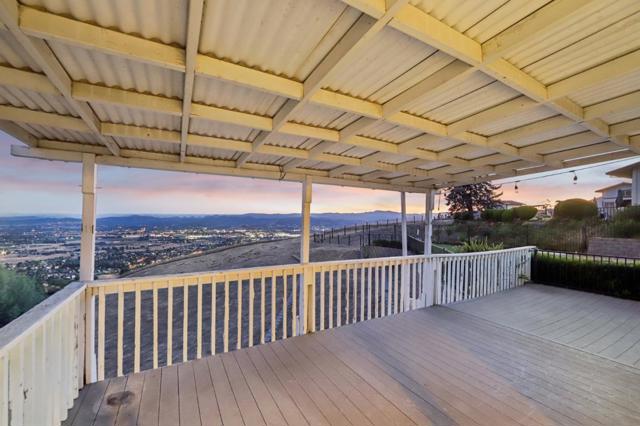 17365 Oak Leaf Drive, Morgan Hill CA: https://media.crmls.org/mediaz/b956233a-b558-4adc-80fb-94b44337bdc5.jpg