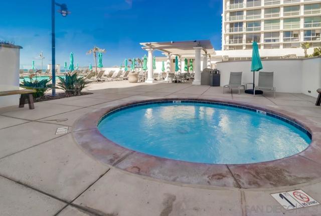 1730 Avenida Del Mundo, Coronado CA: https://media.crmls.org/mediaz/b95679f5-3333-4523-bbbe-891b1e38dda0.jpg