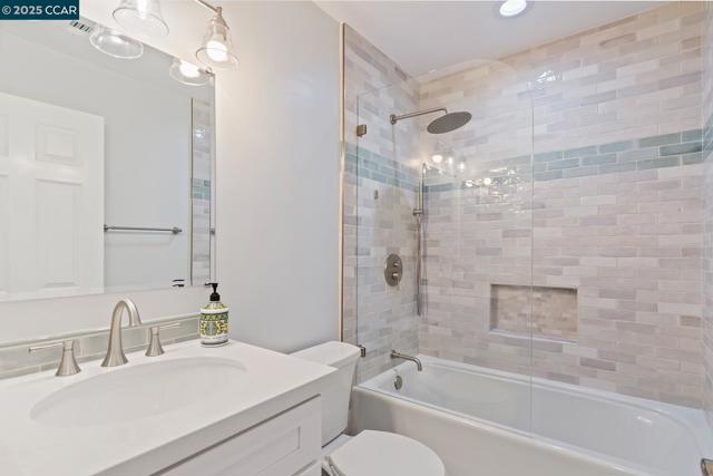 341 Scottsdale Rd., Pleasant Hill CA: https://media.crmls.org/mediaz/b957e840-55ff-4108-a8f7-b504a598f36d.jpg