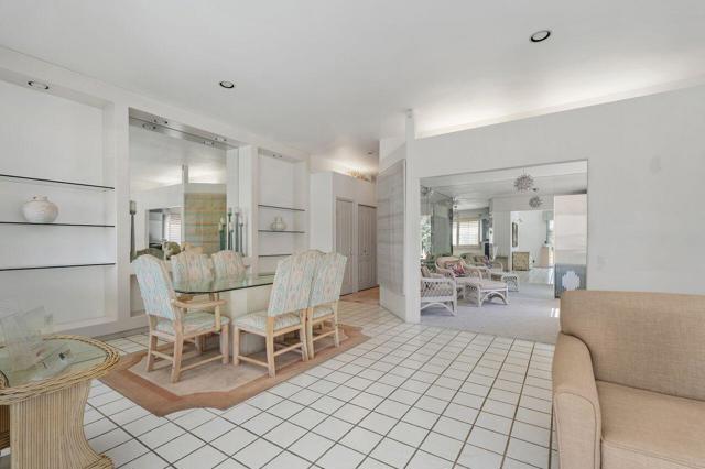 36 Colonial Drive, Rancho Mirage CA: https://media.crmls.org/mediaz/b9581b08-b735-41fe-aa17-16e963dd15a2.jpg