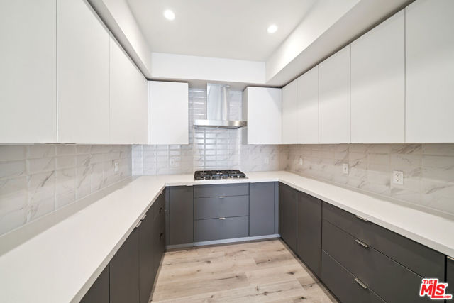 1226 S Bedford Street, Los Angeles CA: https://media.crmls.org/mediaz/b958bfc4-d340-47e9-ac50-bb984e99449a.jpg