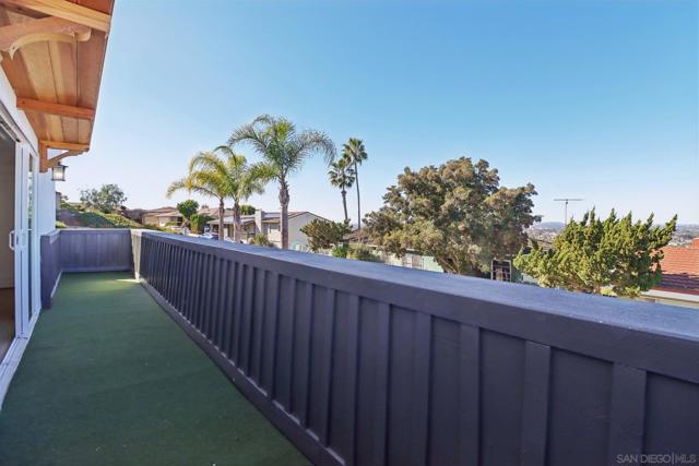 4367 Summit Dr, La Mesa CA: https://media.crmls.org/mediaz/b958c0ba-c201-4148-bab5-7e4c7c13d745.jpg