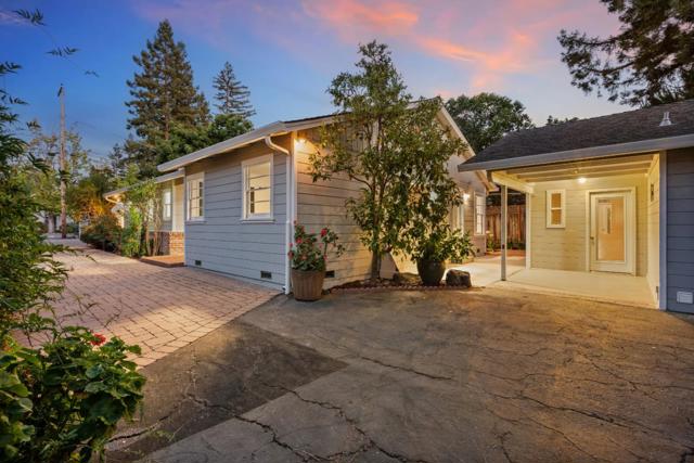 332 Camino Al Lago, Menlo Park CA: https://media.crmls.org/mediaz/b959b298-51fd-4e73-9520-71beb00abae2.jpg