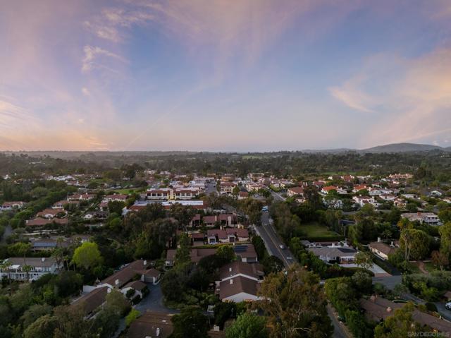 Image 20 of 22 For 16902 Via De Santa Fe  #11