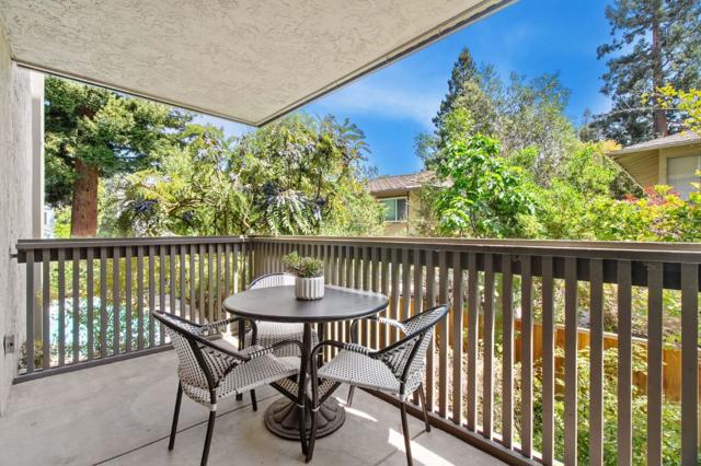 320 Palo Alto Avenue, Palo Alto CA: https://media.crmls.org/mediaz/b959f6e4-d90c-4967-a02d-ff9ec9c7fecc.jpg