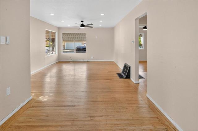 3703 Florence Street, Redwood City CA: https://media.crmls.org/mediaz/b95a31c8-ea9c-4465-8b41-294093b0bc12.jpg