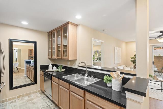 Detail Gallery Image 5 of 32 For 7130 Shoreline Dr #1103,  San Diego,  CA 92122 - 2 Beds | 2 Baths