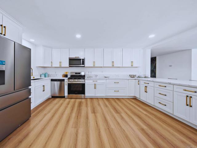 1894 Wedgemere Road, El Cajon CA: https://media.crmls.org/mediaz/b95b5c71-b190-478d-9136-8c3423a4d6ef.jpg