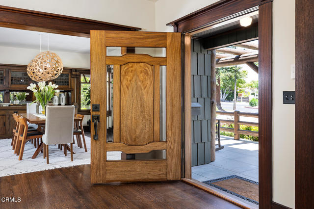 Detail Gallery Image 7 of 60 For 1361 Ridge Way, Pasadena,  CA 91106 - 5 Beds | 4/2 Baths