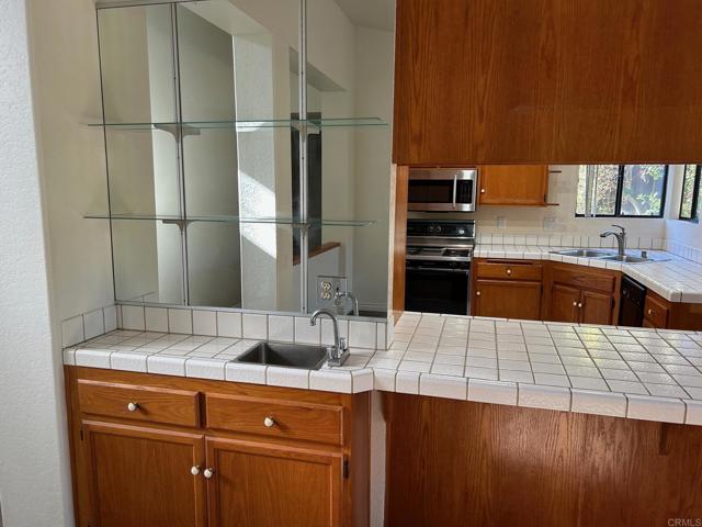 Detail Gallery Image 15 of 28 For 1760 Harold Rd, Escondido,  CA 92026 - 3 Beds | 2 Baths