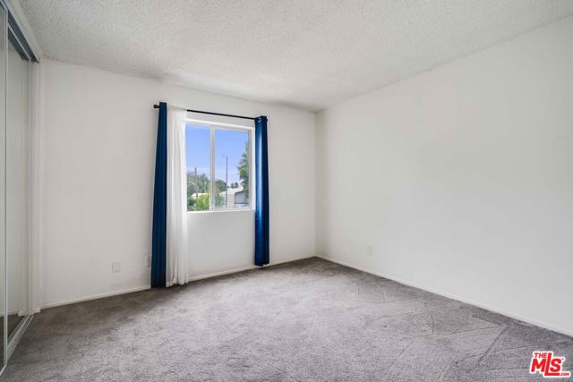 18307 Burbank Boulevard, Tarzana CA: https://media.crmls.org/mediaz/b95cafa0-f1d7-44cc-a2b8-7254bfd40fac.jpg