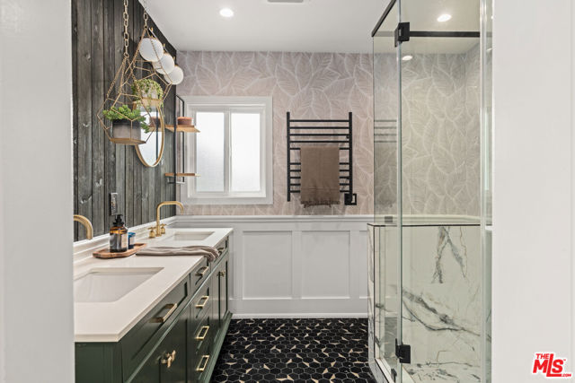 8044 Cowan Avenue, Los Angeles CA: https://media.crmls.org/mediaz/b95cd765-79d1-45d2-aae8-ea5d69a7aafe.jpg