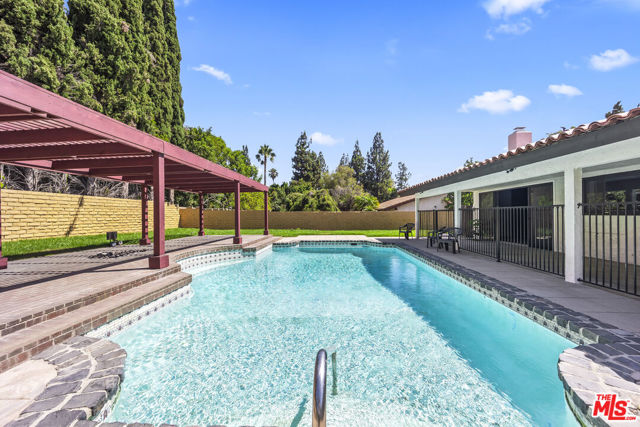 9724 Bothwell Road, Northridge CA: https://media.crmls.org/mediaz/b95dba0d-ebfe-4b3e-8bab-e02d064572bd.jpg