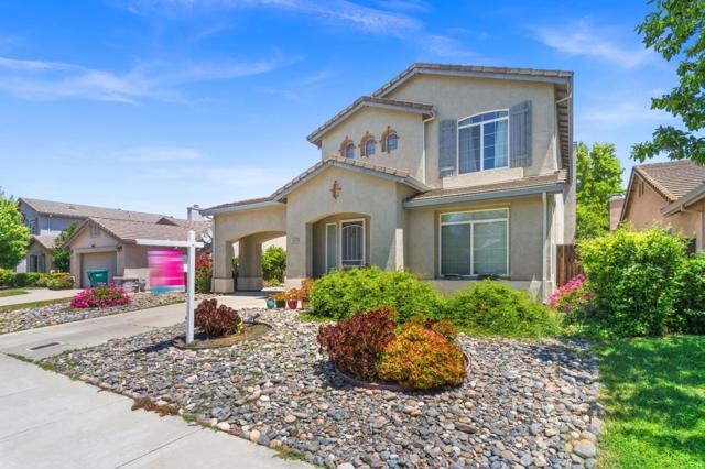 10628 Hidden Grove Circle, Stockton CA: https://media.crmls.org/mediaz/b95e8e6b-1cd3-484f-83b8-e04b23ca6e66.jpg