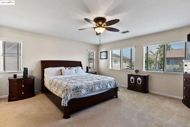 115 Tennyson Ct, Discovery Bay CA: https://media.crmls.org/mediaz/b95ed411-9ecf-4a1c-b239-1dd4af3ca8ed.jpg