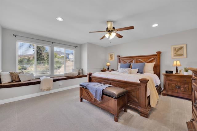 9959 Riverhead Dr, San Diego CA: https://media.crmls.org/mediaz/b96143a7-9767-4a49-a2b0-ab36f64366c6.jpg