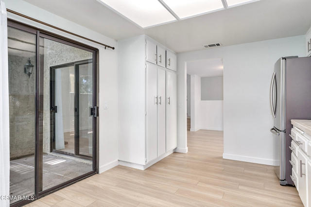 3011 Marigold Place, Thousand Oaks CA: https://media.crmls.org/mediaz/b96187c0-ad1d-4764-8be0-bc173b7f3cd8.jpg