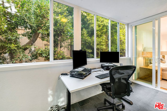 1015 N Kings Road, West Hollywood CA: https://media.crmls.org/mediaz/b9622ee9-ec91-4958-ae8f-46700fafd2d8.jpg
