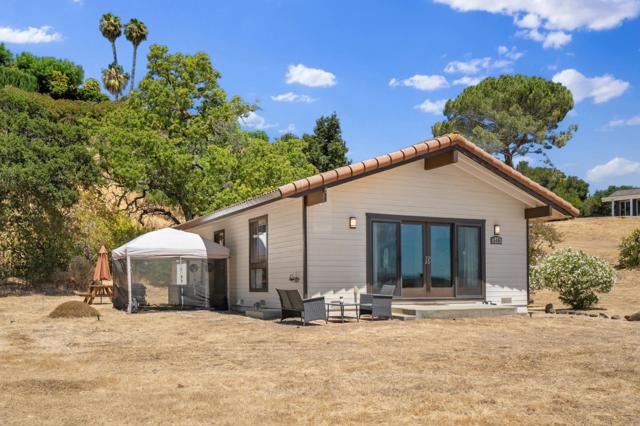 640 Evans Road, Milpitas CA: https://media.crmls.org/mediaz/b9623851-a26c-4876-9a25-dab4431c639e.jpg