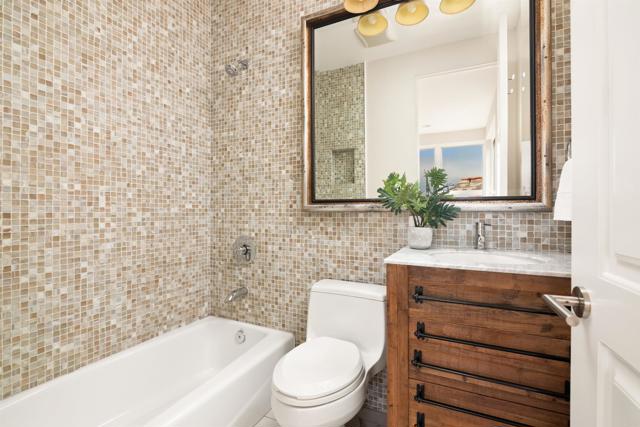 1876 Little Street, La Jolla CA: https://media.crmls.org/mediaz/b962a97b-826a-4e93-a30c-42ba0a4c0d58.jpg