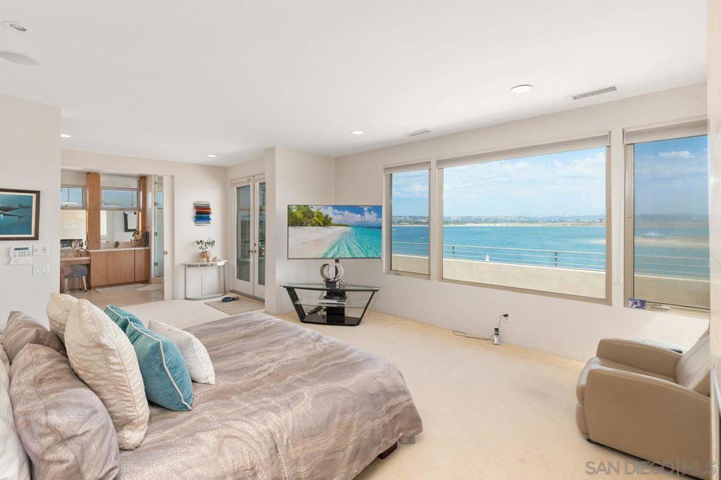 MLS #250039575SD image #18