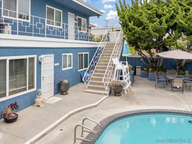 5061 Mission BLVD, San Diego CA: https://media.crmls.org/mediaz/b9630c47-8900-4e83-befe-26a66c56570c.jpg