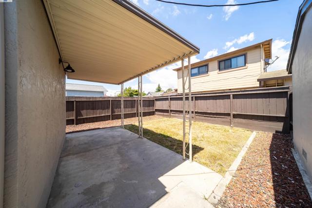 33972 10Th St, Union City CA: https://media.crmls.org/mediaz/b9664ea8-467b-43c5-9be6-1922c99f2e12.jpg