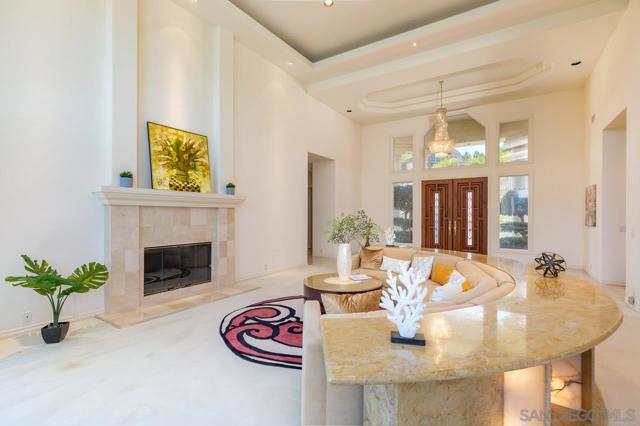 13388 Highlands Ranch Rd, Poway CA: https://media.crmls.org/mediaz/b967cb88-7ca5-4ae0-8626-8ff50943bcf7.jpg