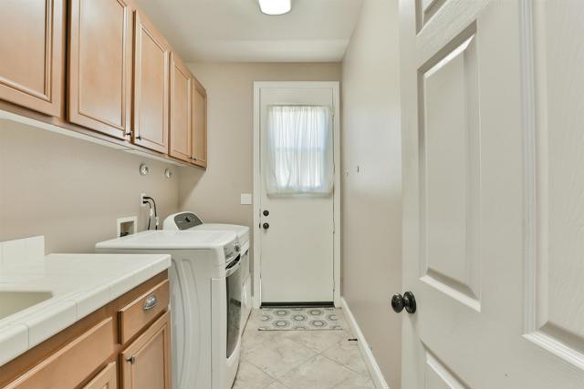 1932 Corte Cantanta, Chula Vista CA: https://media.crmls.org/mediaz/b968644b-e803-4e00-9447-cd048fa0e2cb.jpg
