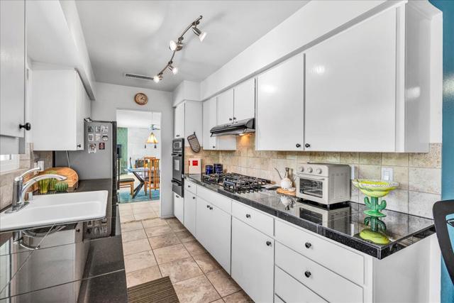 48485 Prairie Drive, Palm Desert, CA 92260