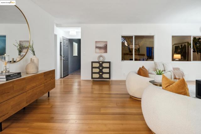1025 Creston Rd, Berkeley CA: https://media.crmls.org/mediaz/b9692ca2-4fda-4aa8-8ce6-933b942375f7.jpg