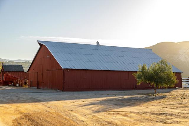 54800 Lonoak Road, King City CA: https://media.crmls.org/mediaz/b9693cbd-6663-4a4f-bb45-3ab8103e874a.jpg