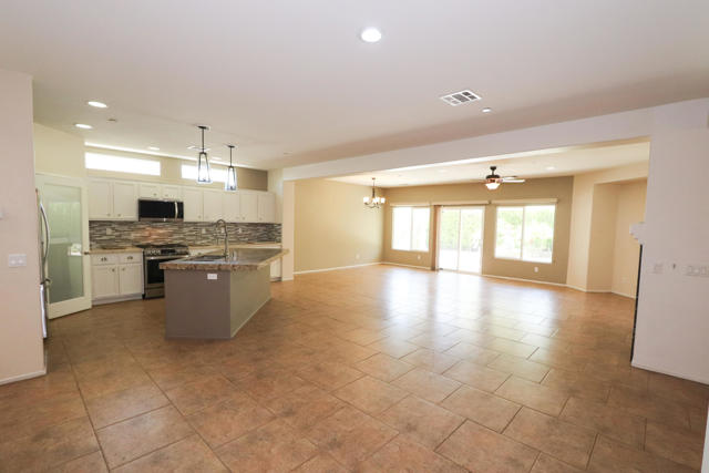 1197 Oro Rdg, Palm Springs CA: https://media.crmls.org/mediaz/b969b722-fb8c-4280-b547-d32a20a8d868.jpg
