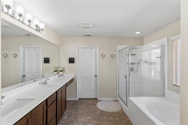 Detail Gallery Image 12 of 32 For 34221 Woodmont, Lake Elsinore,  CA 92532 - 4 Beds | 3 Baths