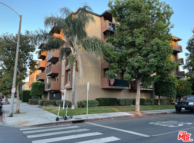 460 Golden Avenue, Long Beach, California 90802, 1 Bedroom Bedrooms, ,1 BathroomBathrooms,Condominium,For Sale,Golden,24433357