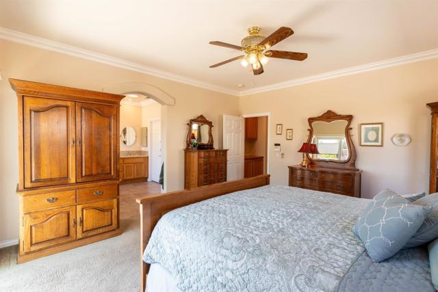 2059 Avocado Knoll Lane, Fallbrook CA: https://media.crmls.org/mediaz/b96bdd7b-78b5-43dc-87e6-e19b84978afe.jpg