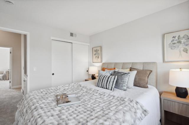 1045 Grebe Street, Foster City CA: https://media.crmls.org/mediaz/b96c0c0a-fc5d-4a7b-9d49-1944ba6d05e3.jpg