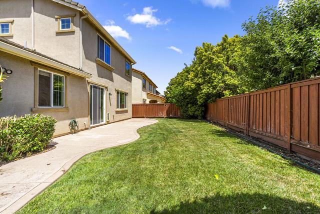 1420 Cielo Vista Lane, Gilroy CA: https://media.crmls.org/mediaz/b96da382-edaf-4093-8c6a-dfbde195184a.jpg