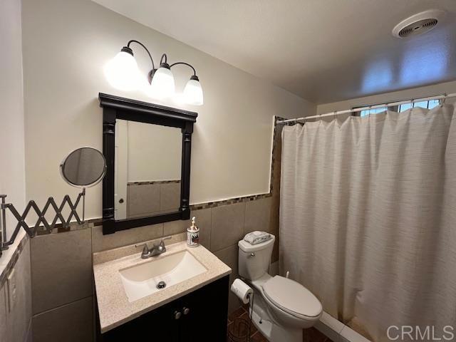 https://media.crmls.org/mediaz/b96dab0d-2e45-4029-8210-74d2d4244096.jpg?preset=X-Large