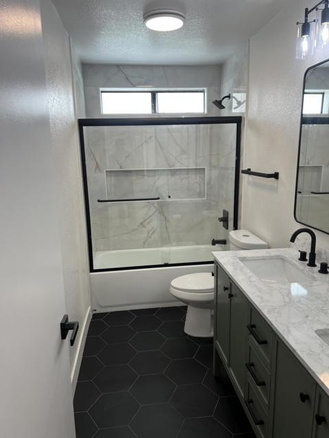 54621 Avenida Herrera, La Quinta CA: https://media.crmls.org/mediaz/b96dcdba-595c-42c3-91f2-7b2f78614ee4.jpg