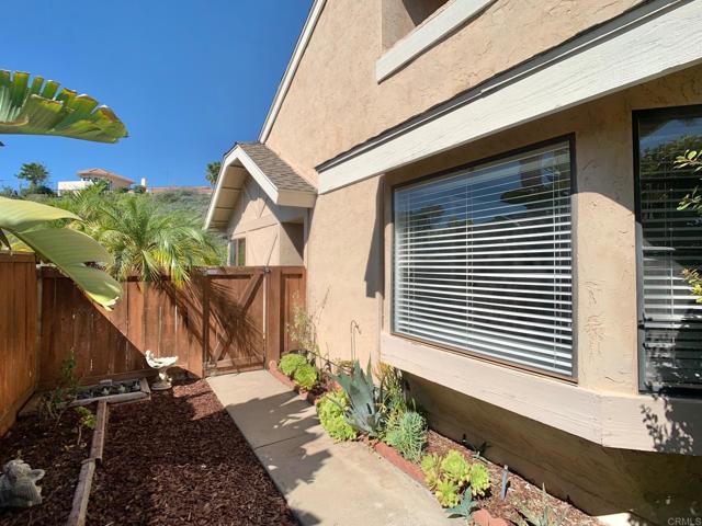 Image 6 of 39 For 3331 Eton Greens Court