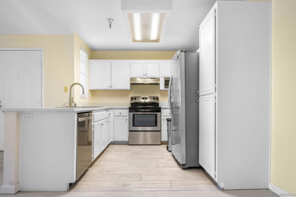 MLS #250034702SD img 4