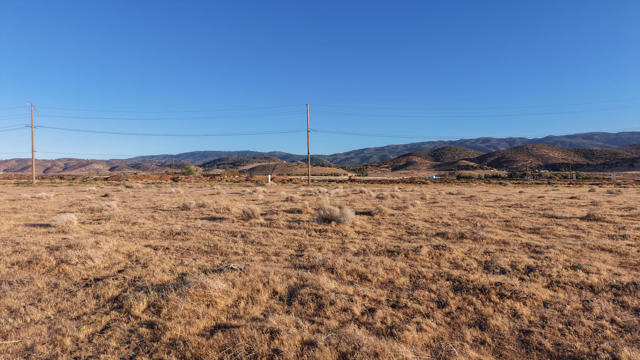 31 Ave C 15, Fairmont CA: https://media.crmls.org/mediaz/b96f30d8-8253-4866-be71-1b6e8ff3d7e5.jpg