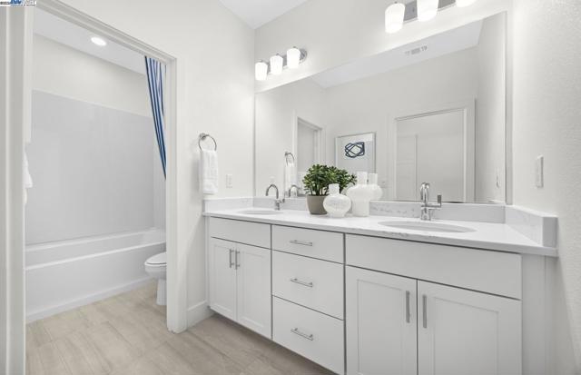 17184 Brightwood Avenue, Lathrop CA: https://media.crmls.org/mediaz/b96f76b3-fa07-4014-8cad-3eb1b84be3e2.jpg