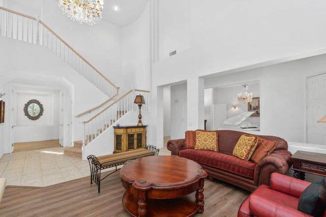 205 Kavenish Drive, Rancho Mirage CA: https://media.crmls.org/mediaz/b970934f-768d-4186-8a81-6ad7302e1274.jpg