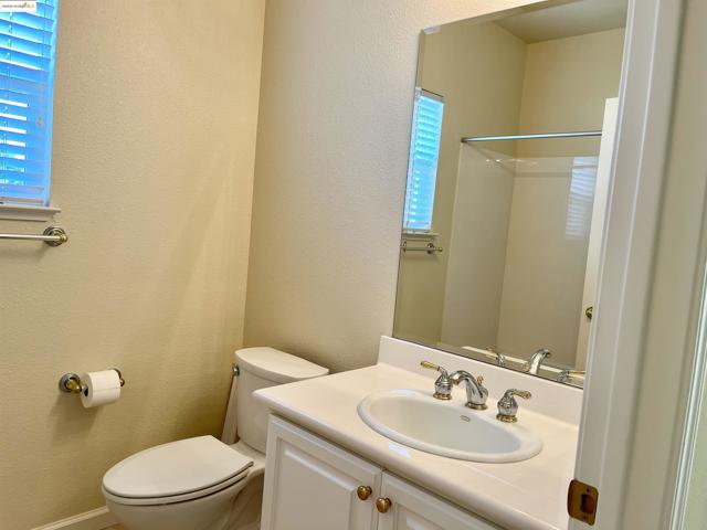 1381 BONUM WAY, Brentwood CA: https://media.crmls.org/mediaz/b972cd75-1307-4ff7-a3b1-868c39d20171.jpg