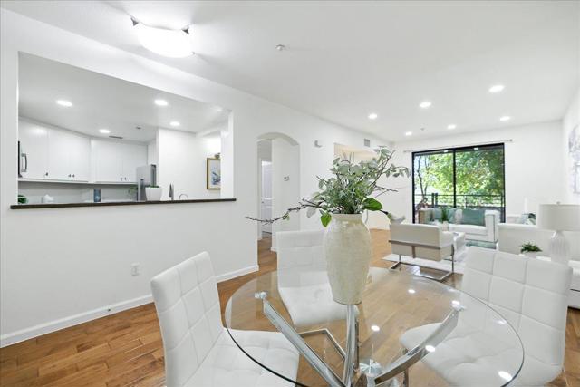 10745 N De Anza Boulevard, Cupertino CA: https://media.crmls.org/mediaz/b972dadd-aeb0-4d0c-8f1d-2eb0b0bbd820.jpg