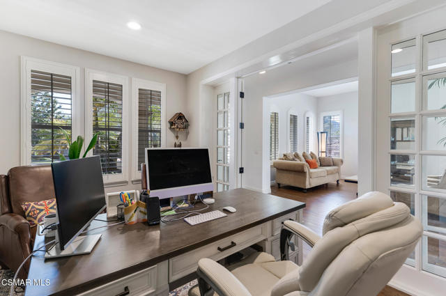 Image 7 of 79 For 4347 Via Entrada